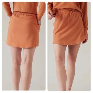 NWT ATHLETA Retroterry Skirt Sunbaked Clay Breathable Size Medium NEW